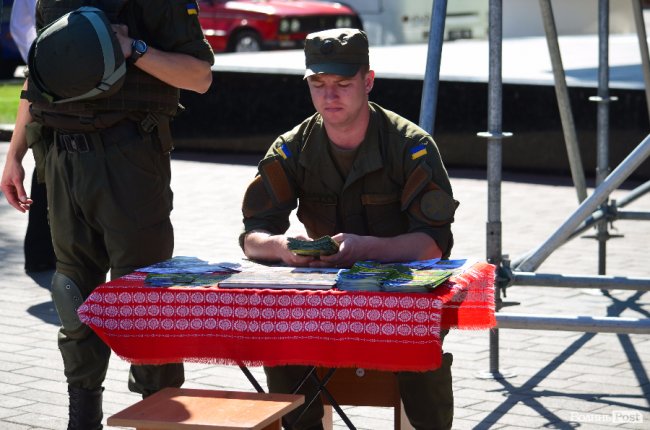 У центрі Луцька грав оркестр Нацгвардії. ФОТО