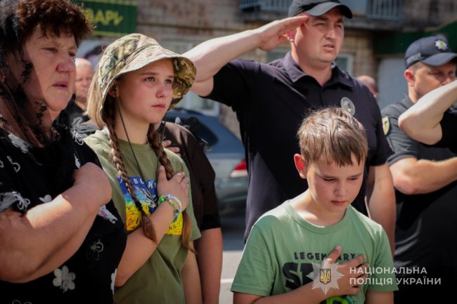 На Волині відкрили меморіальну дошку загиблому на війні поліцейському. ВІДЕО