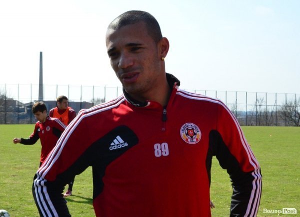 Рамон Лопес спілкується з журналістами