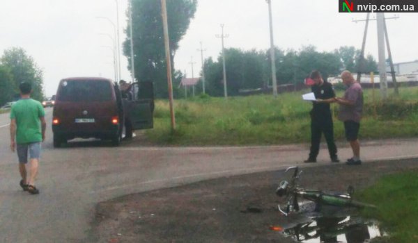 У Нововолинську бус збив велосипедиста: потерпілий – у реанімації. ФОТО
