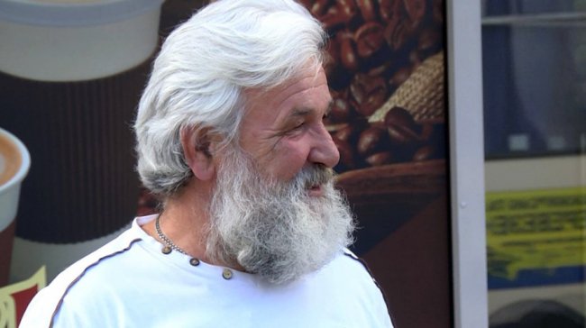 «Не можу з них брати гроші»: водій маршрутки з Волині безкоштовно возить військових. ВІДЕО