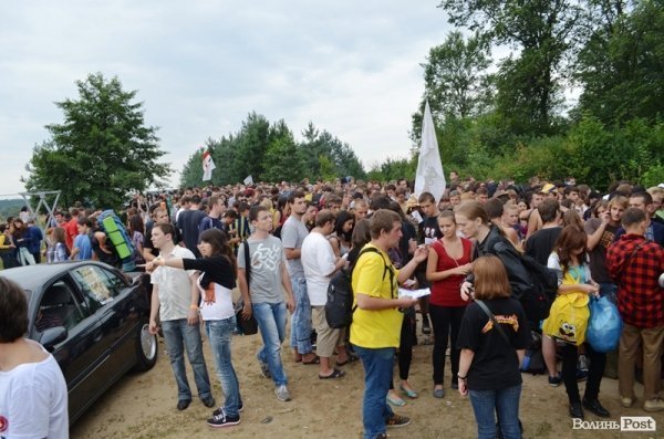 Як тисячі людей відривалися на фестивалі «Захід». ФОТО