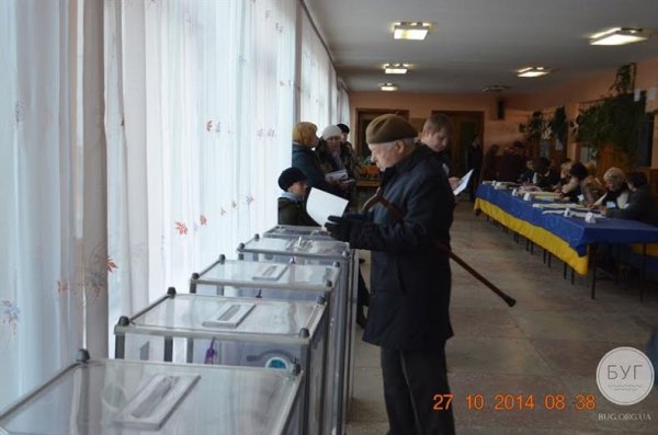 Голосування у Нововолинську. ФОТО