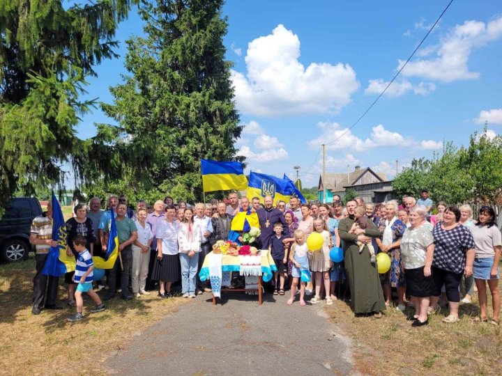 На Волині зустріли звільненого з полону 56-річного воїна Анатолія Лук'янчука