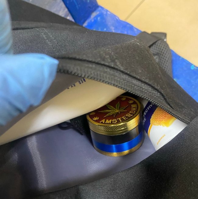 Через волинський кордон громадянин Колумбії хотів провезти коноплю