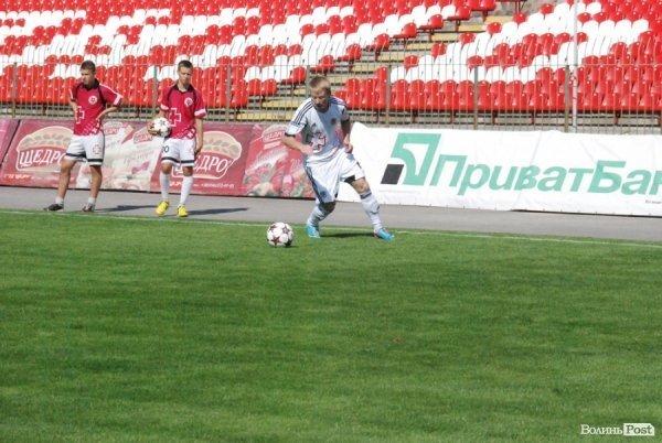 Матч поколінь в Луцьку: ветерани «Волині» проти сучасників. ФОТО