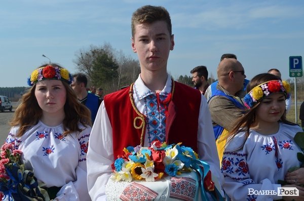 У Луцьку зустрічали героїв, які повернулися з АТО. ФОТО