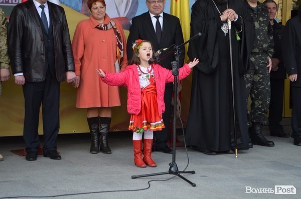 У Луцьку зустрічали героїв, які повернулися з АТО. ФОТО