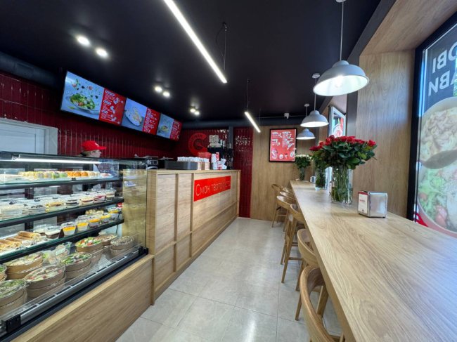 Уперше в Луцьку на ДПЗ відкрилось місце із зоною фаст-фуду для молоді — MULTIBAR