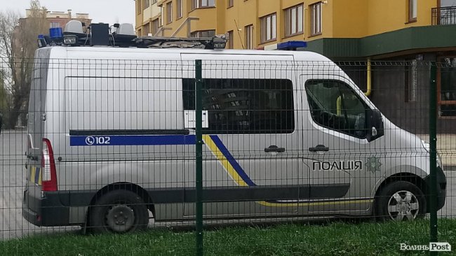 Активісти прийшли з «розбірками» на офіс волинської «Батьківщини». ФОТО. ВІДЕО