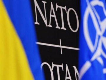 В НАТО виключили участь у війні: не відправлятимуть Україні ні військ, ні літаків