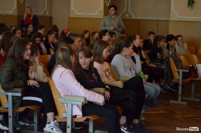 Еко-тематика в тренді: ще одна луцька школа долучилася до популярної акції. ФОТО