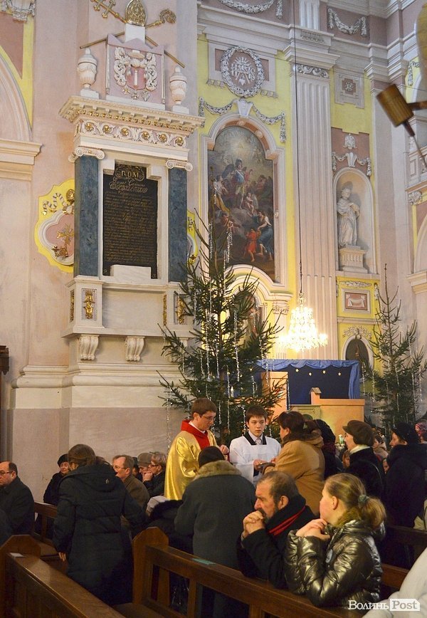 Луцькі католики відслужили святу літургію. ФОТО