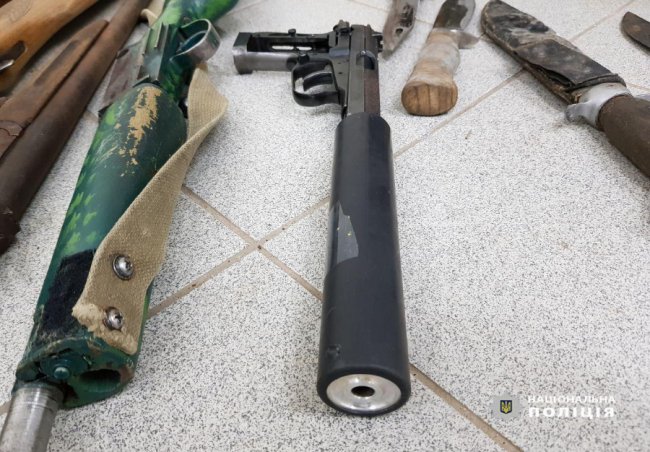 Рушниці, травмати та боєприпаси: на Волині поліція знищила зброю