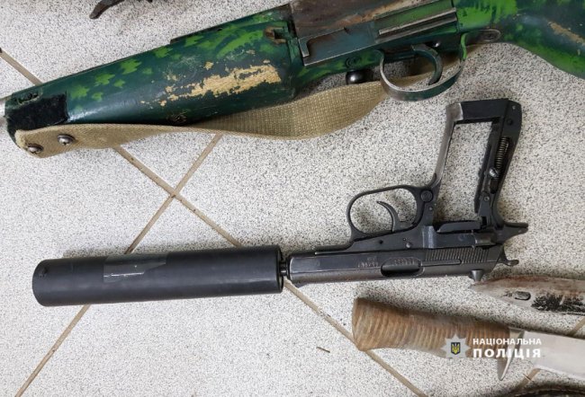 Рушниці, травмати та боєприпаси: на Волині поліція знищила зброю