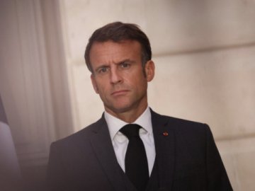 Помилково вважати, що рф зупиниться на Донбасі та в Криму, - Макрон