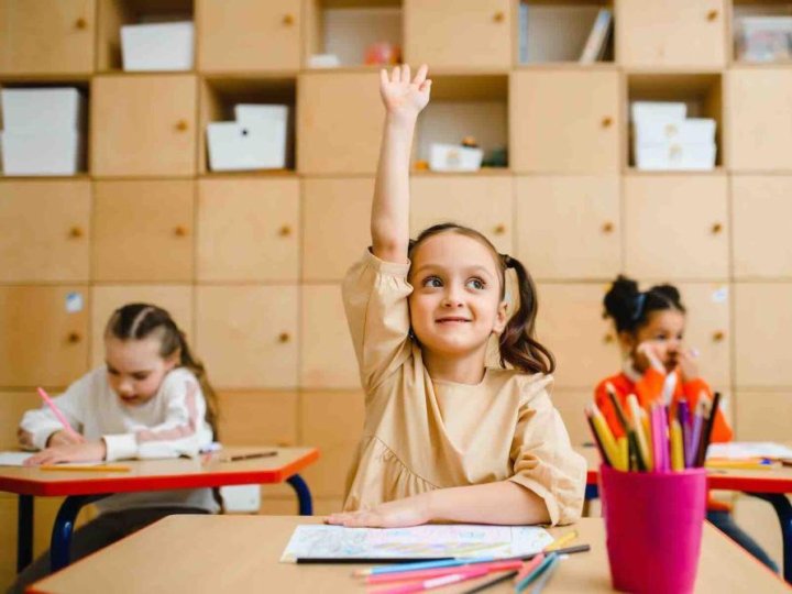 У новому навчальному році на Волині знову поменшає шкіл та першокласників