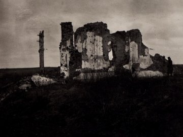 Руїни храмів на Волині на столітніх фотографіях