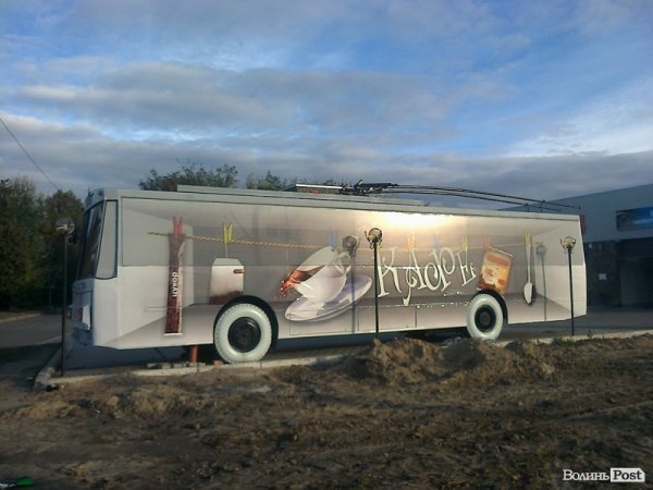 У Луцьку відкриють тролейбус-кафе. ФОТО