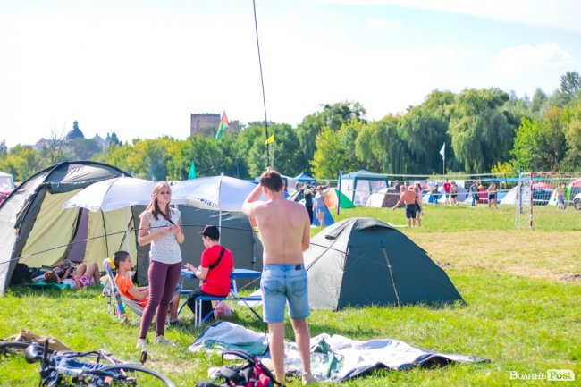 «Шикидим», лірика і вибуховий «O.Torvald»: перший день «Бандерштату». ФОТО