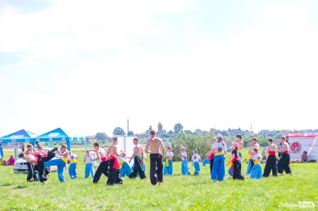 «Шикидим», лірика і вибуховий «O.Torvald»: перший день «Бандерштату». ФОТО