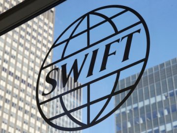 ЄС відключив від SWIFT ще три російські банки