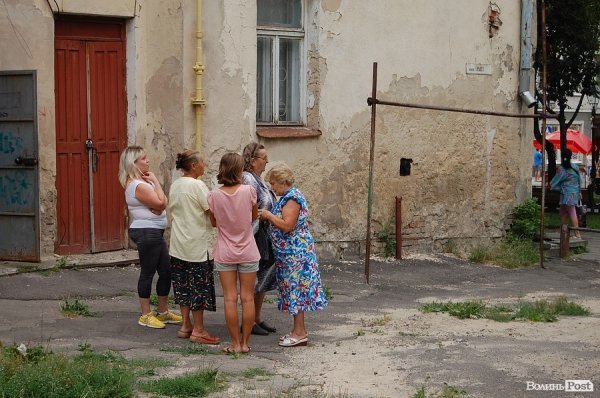 Мешканці вулиці Горького у Луцьку категорично проти її реконструкції. ФОТО