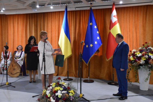 Привітати лучан з Днем міста приїхали 11 іноземних делегацій. ФОТО