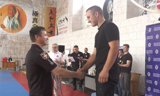 У Луцьку відбувся чемпіонат з рукопашного бою, у якому змагалися поліцейські. ФОТО