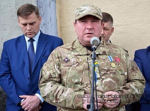 У Луцьку встановили меморіальну дошку загиблому бійцю роти «Світязь» Олександру Сивому. ФОТО