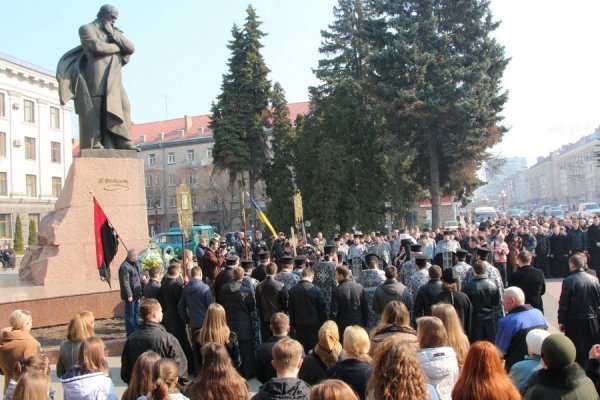 «Досить цілувати всі портрети», - митрополит Михаїл до волинської влади. ФОТО.ВІДЕО
