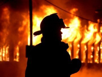 Згорілі авто, будинки, гаражі: на Волині за вихідні - низка пожеж