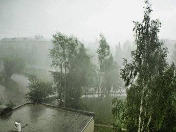 Волинян застерігають про шквали