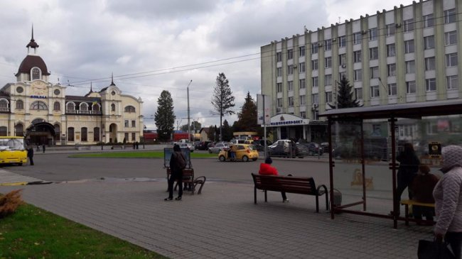 На ринок – по «зустрічці»: у Луцьку жінка жорстко порушила ПДР