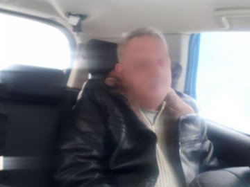 У Луцьку п'яний водій протягнув поліцейського кілька метрів. ФОТО