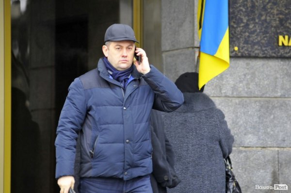 Фото прощання з міським головою Луцька Миколою Романюком