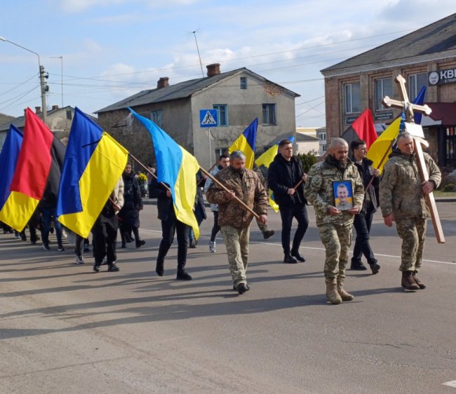 На Волині поховали снайпера, який півтора року вважався зниклим безвісти
