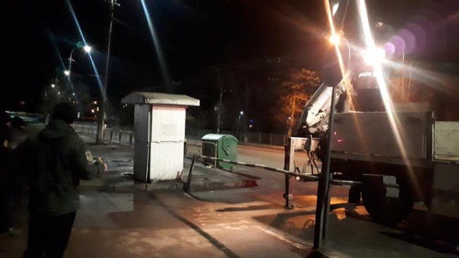 З території Старого ринку вночі знесли два кіоски. ФОТО