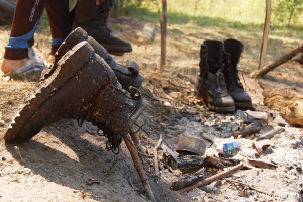 У волинських лісах «воюють» Чорна сотня і сотня Перця. ФОТО 
