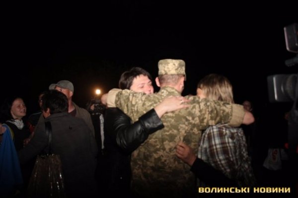 Як на Волині зустрічали звільнених з полону бійців. ФОТО. ВІДЕО
