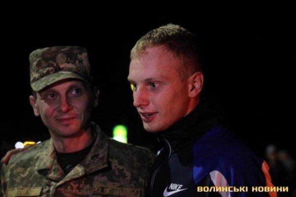 Як на Волині зустрічали звільнених з полону бійців. ФОТО. ВІДЕО