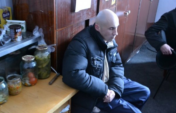 У Луцьку затримали псевдоволонтерів, що збирали на допомогу «Айдару». ФОТО