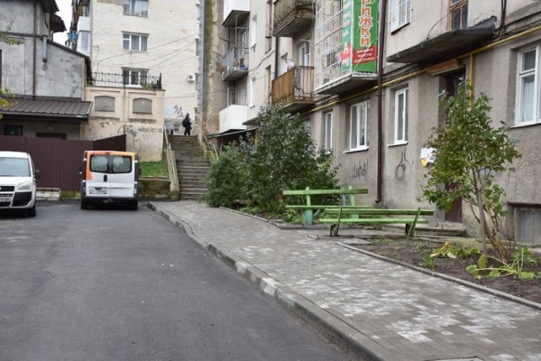 Як луцькі двори змінюються після ремонту. ФОТО