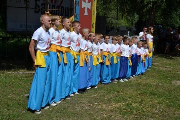 Спортивний Луцьк: бойовий гопак