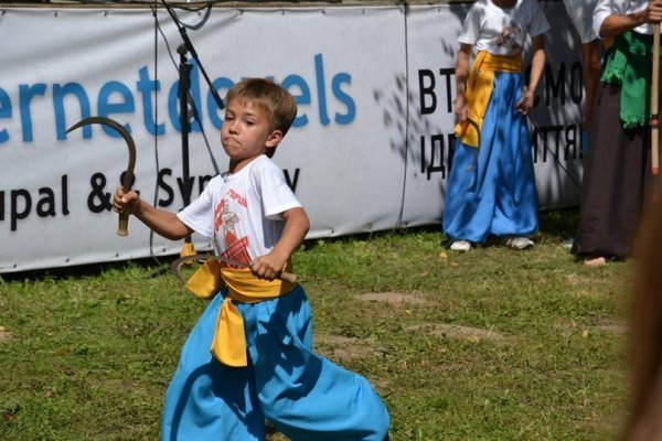 Спортивний Луцьк: бойовий гопак