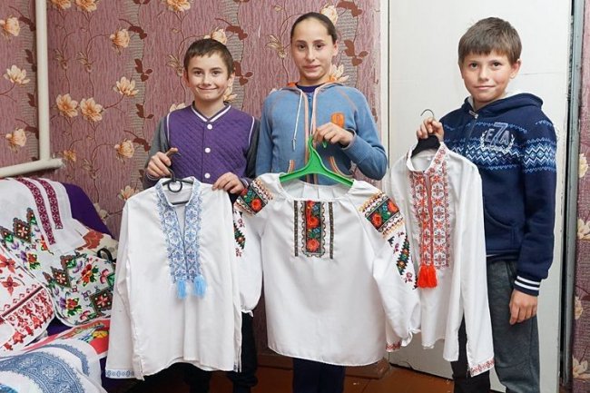 Волинське подружжя допомагає сиротам. ФОТО