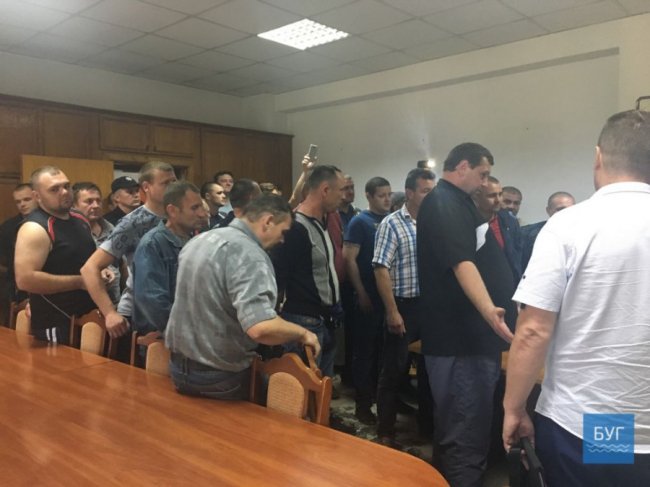 Шахтарський протест: директор «Волиньвугілля» знепритомнів під час акції. ФОТО