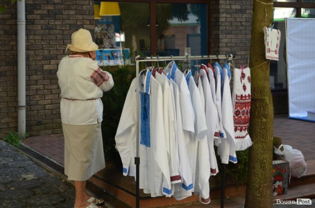 Ярмарок на «Лесі»: що особливого лучанам пропонують купити у національне свято. ФОТО