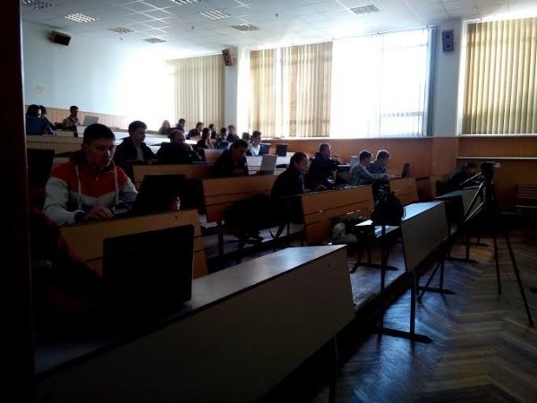 Лучан вчили основам створення веб-сайтів. ФОТО