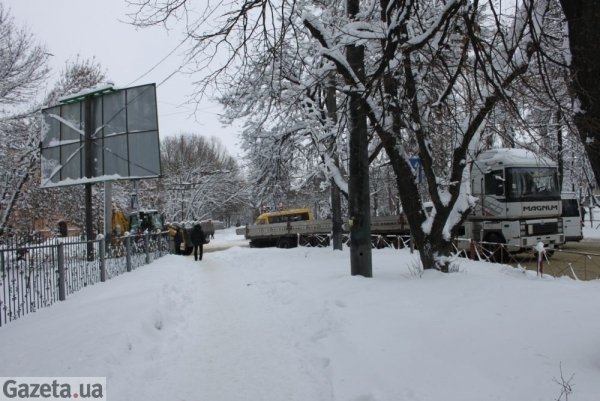 У Хмельницькому в заторі кілька годин простояли 30 тролейбусів. ФОТО